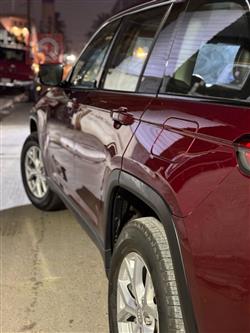 جيب جراند شيروكي